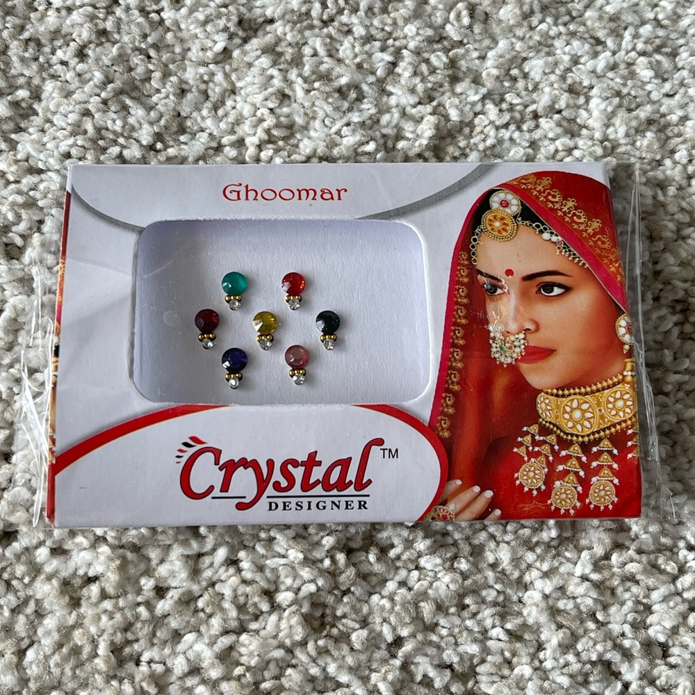 Crystal Bindi
